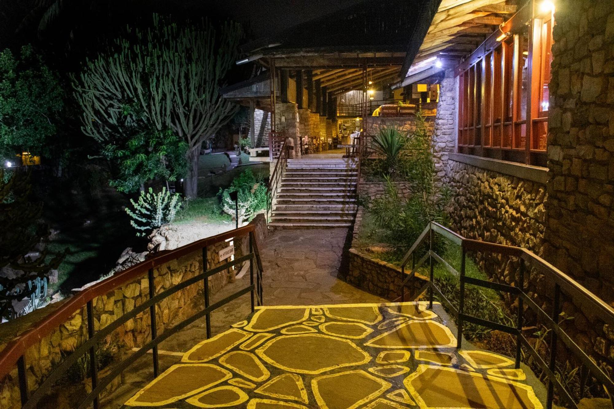 Voi Safari Lodge Extérieur photo